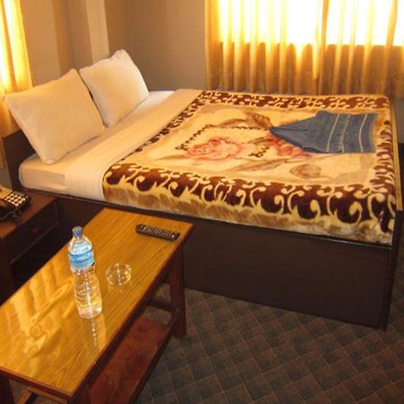 Hotel Aagaman Катманду Екстериор снимка