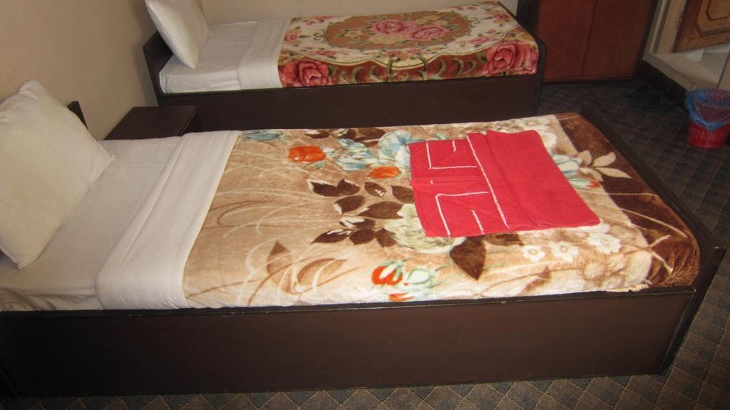 Hotel Aagaman Катманду Стая снимка