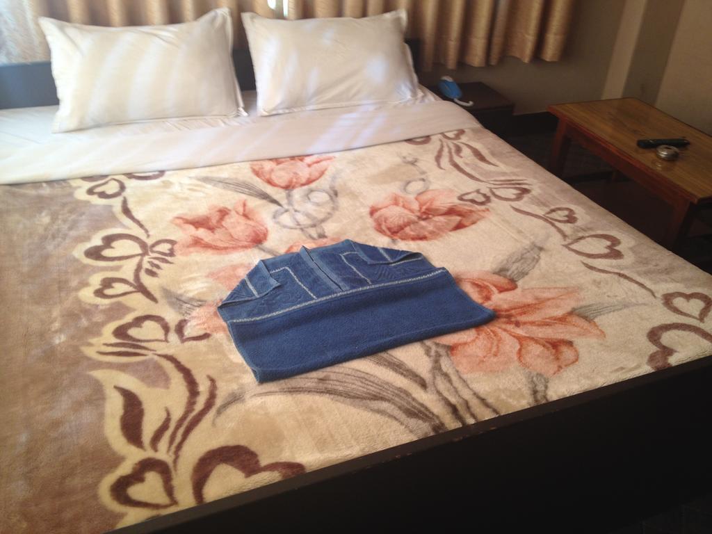 Hotel Aagaman Катманду Екстериор снимка
