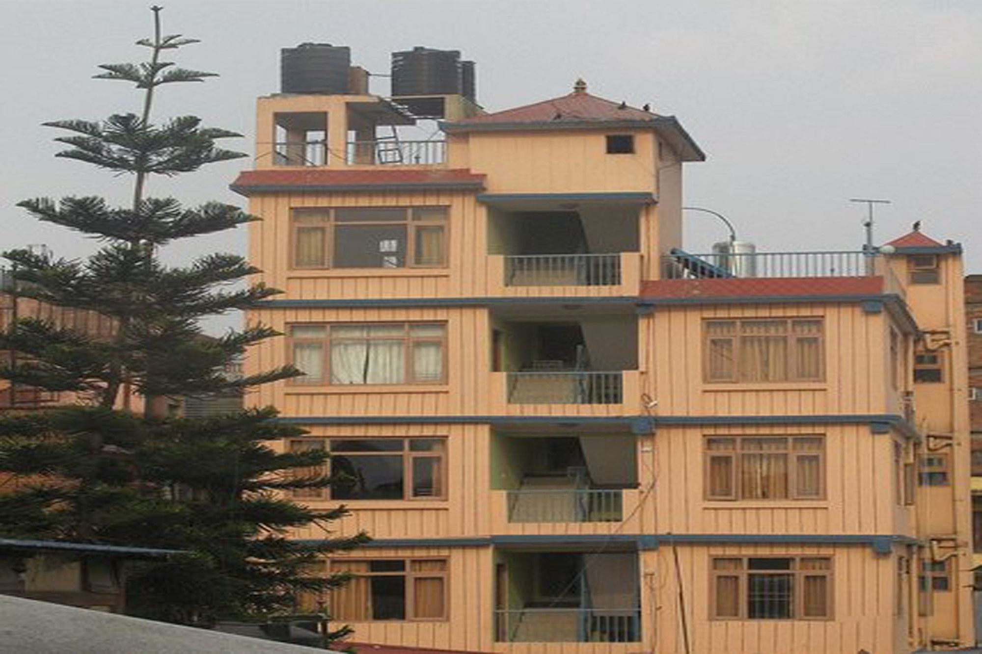 Hotel Aagaman Катманду Екстериор снимка