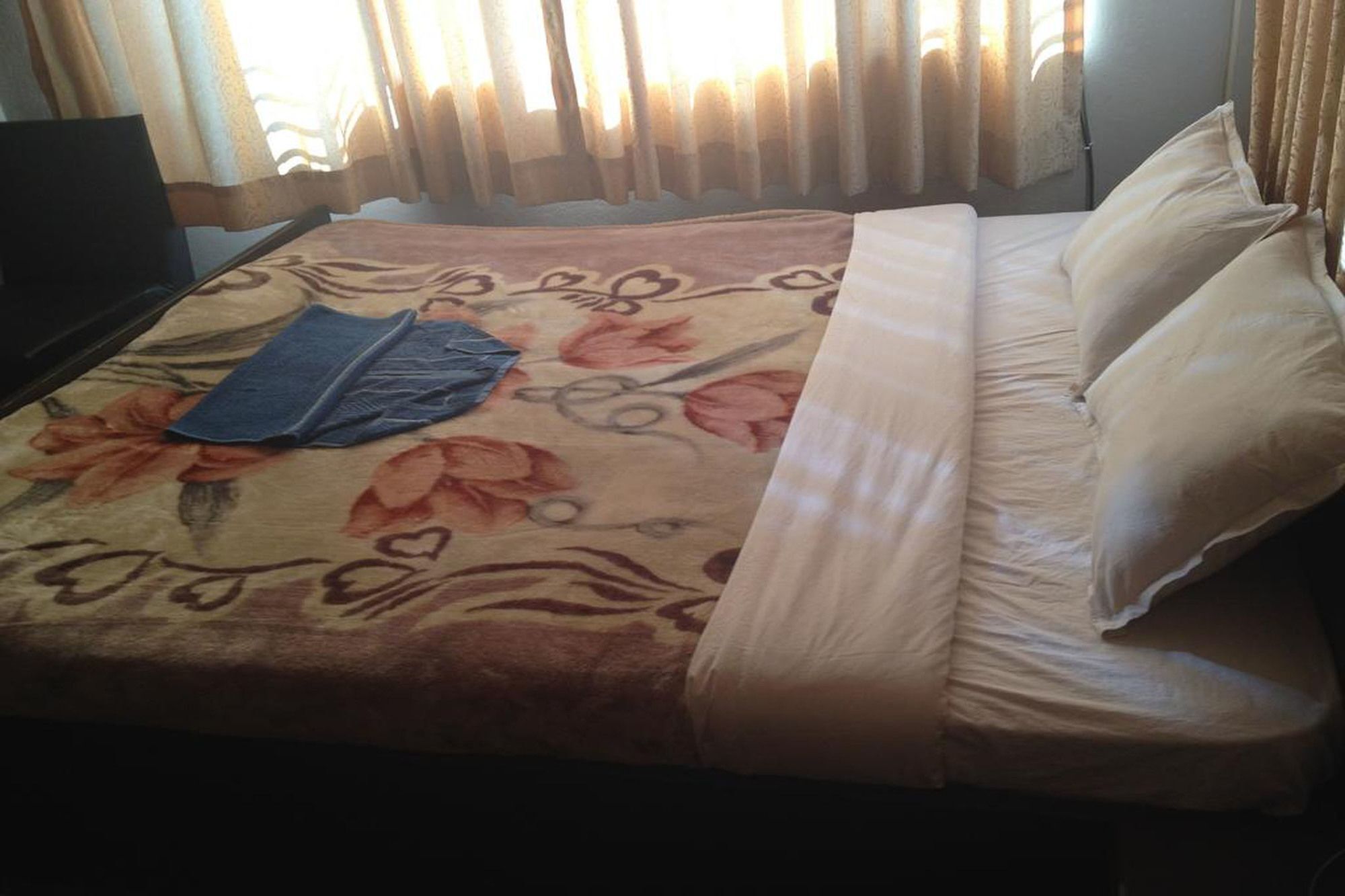 Hotel Aagaman Катманду Екстериор снимка