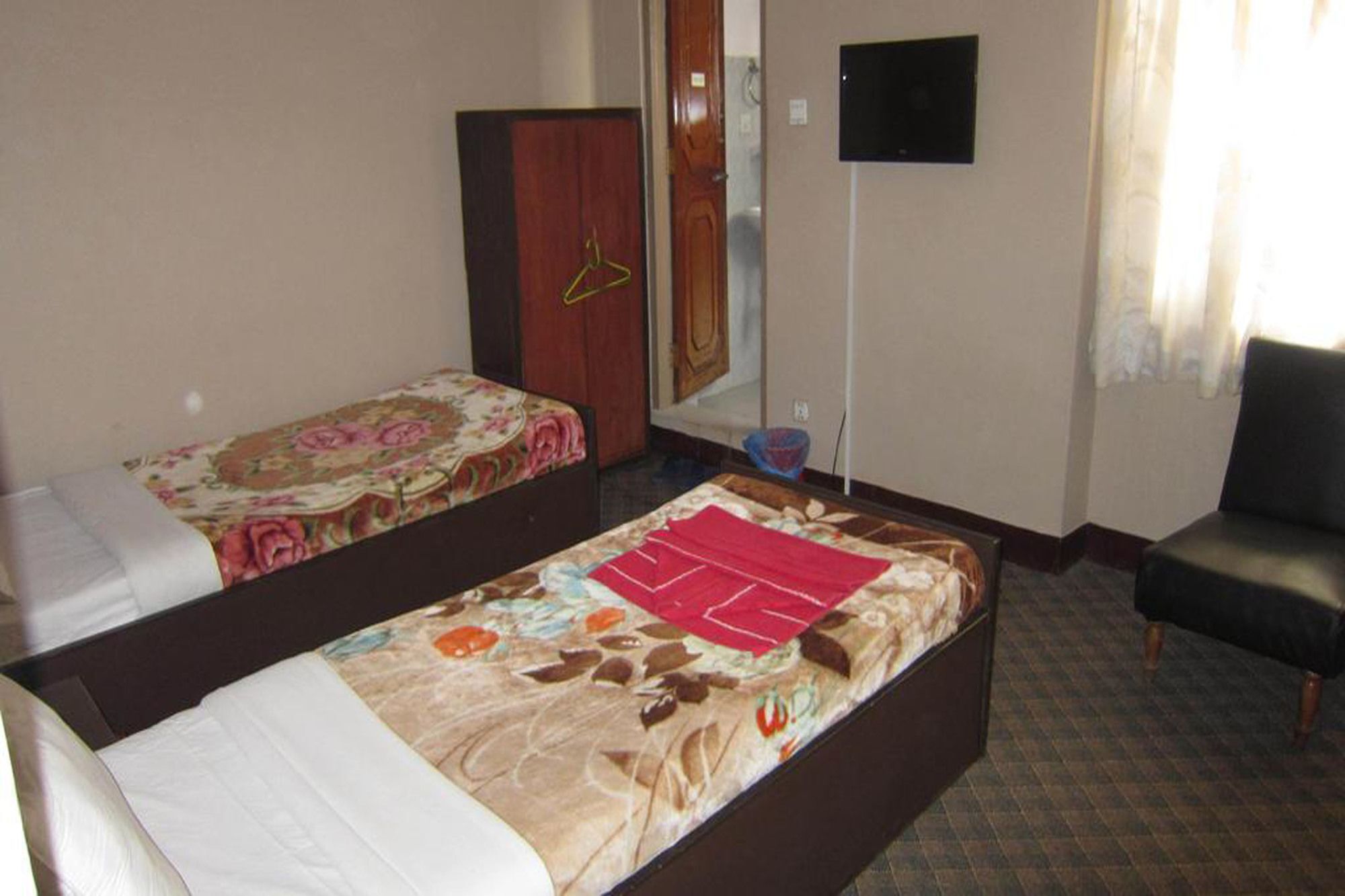 Hotel Aagaman Катманду Екстериор снимка